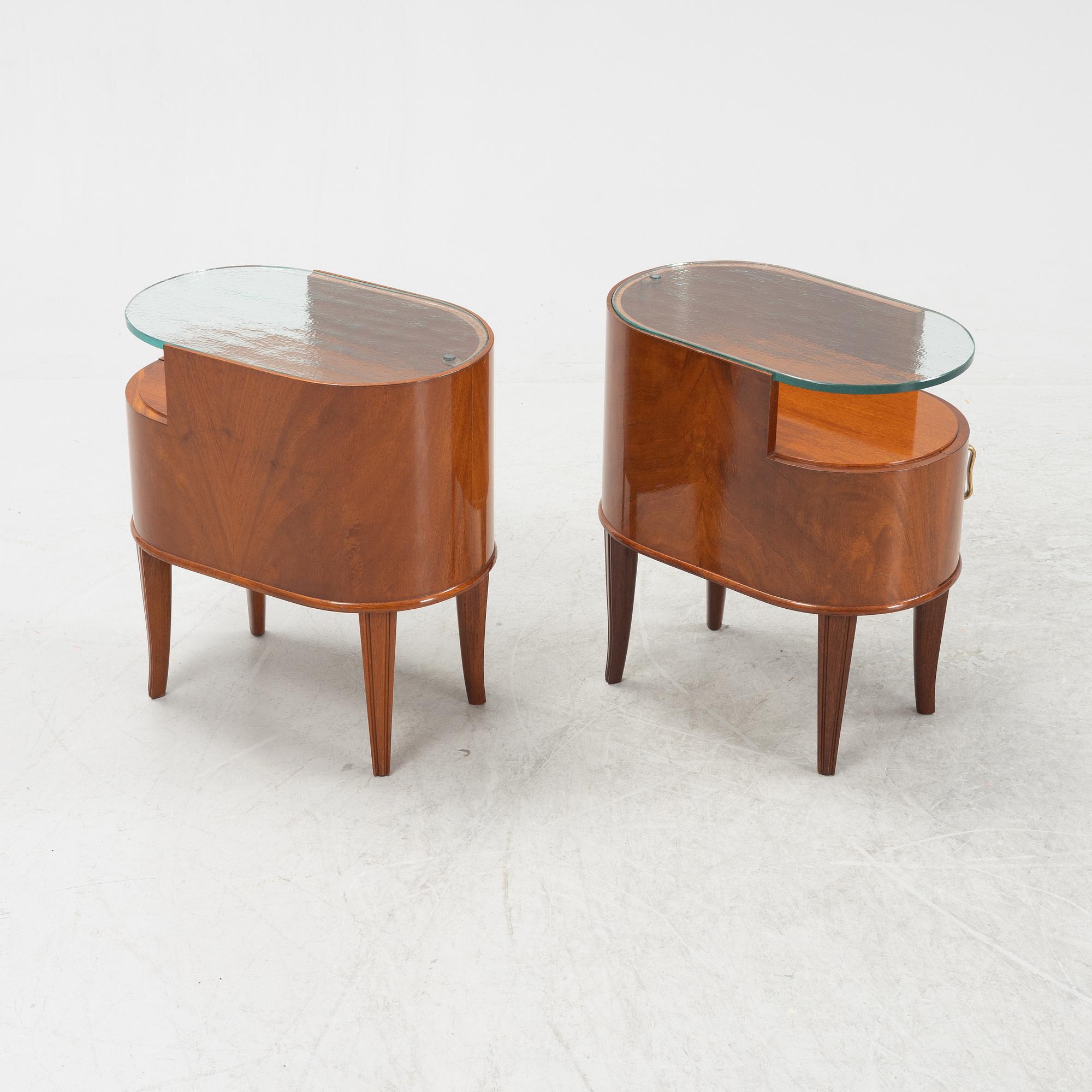 Axel Larsson, sannolikt. Sängbord, ett par, Swedish Modern, Svenska Möbelfabrikerna Bodafors, 1940-tal.