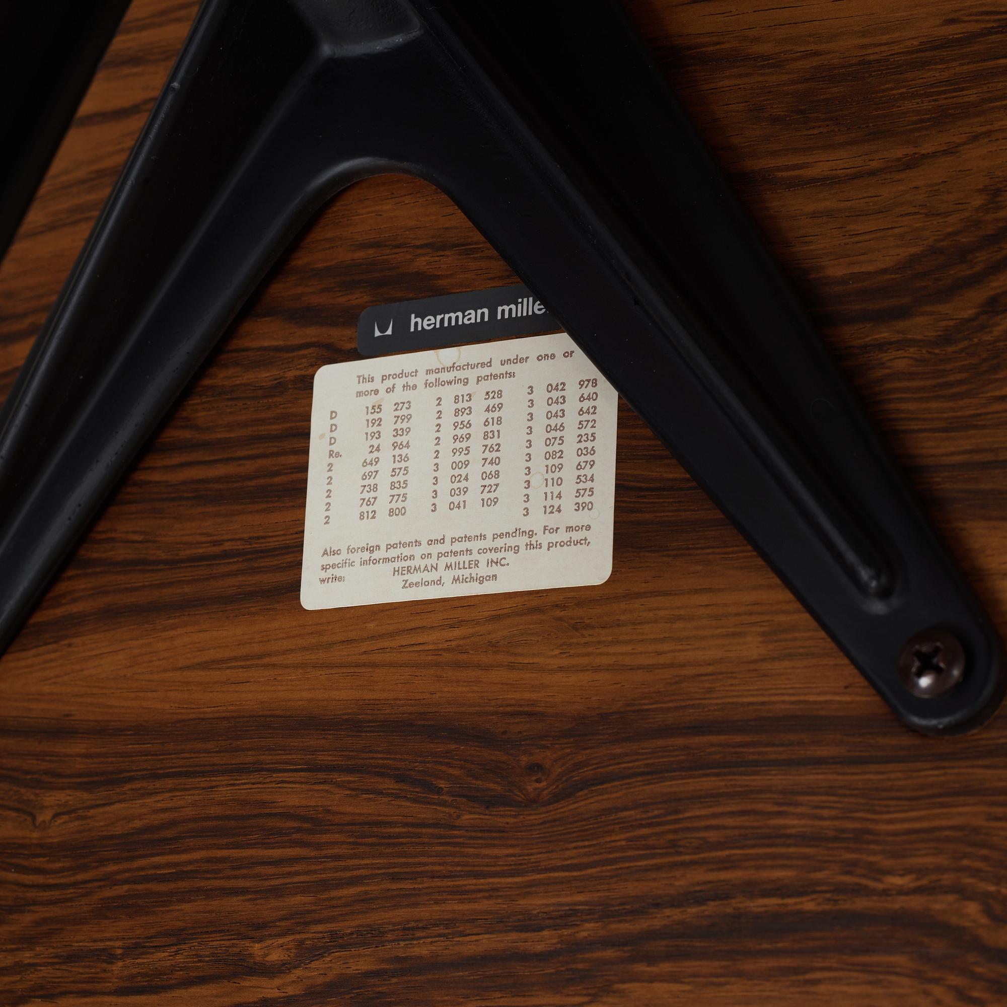 A Charles & Ray Eames "Lounge Chair and ottoman", Herman Miller, USA circa 1980.