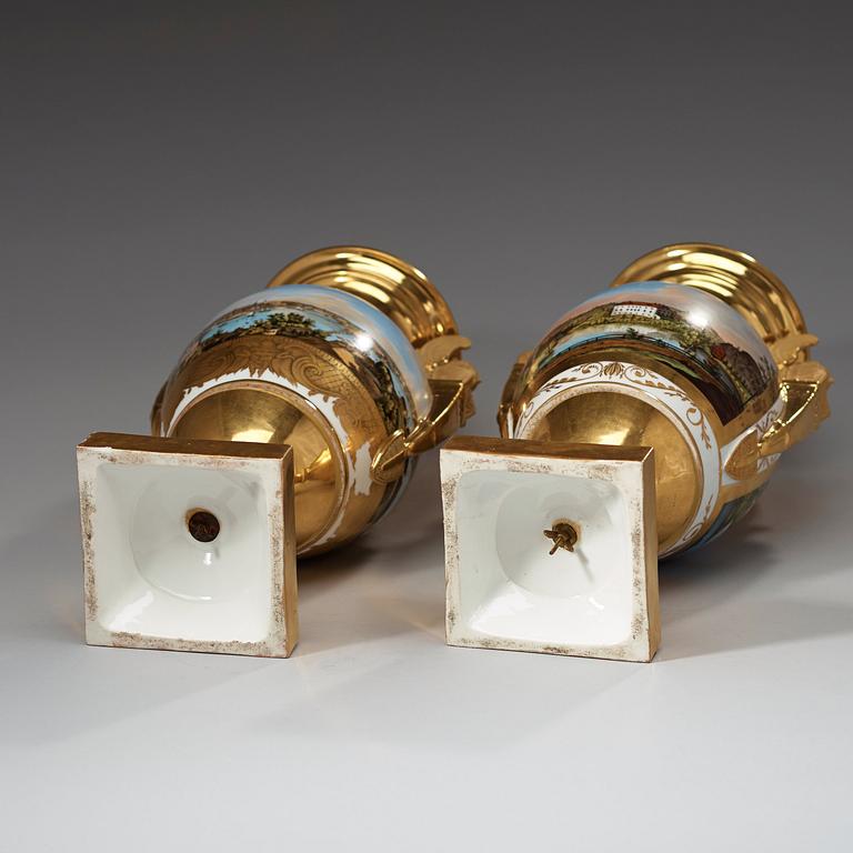 Two Empire urns, presumably wilhelm Heinemann, not signed, early 19th Century.