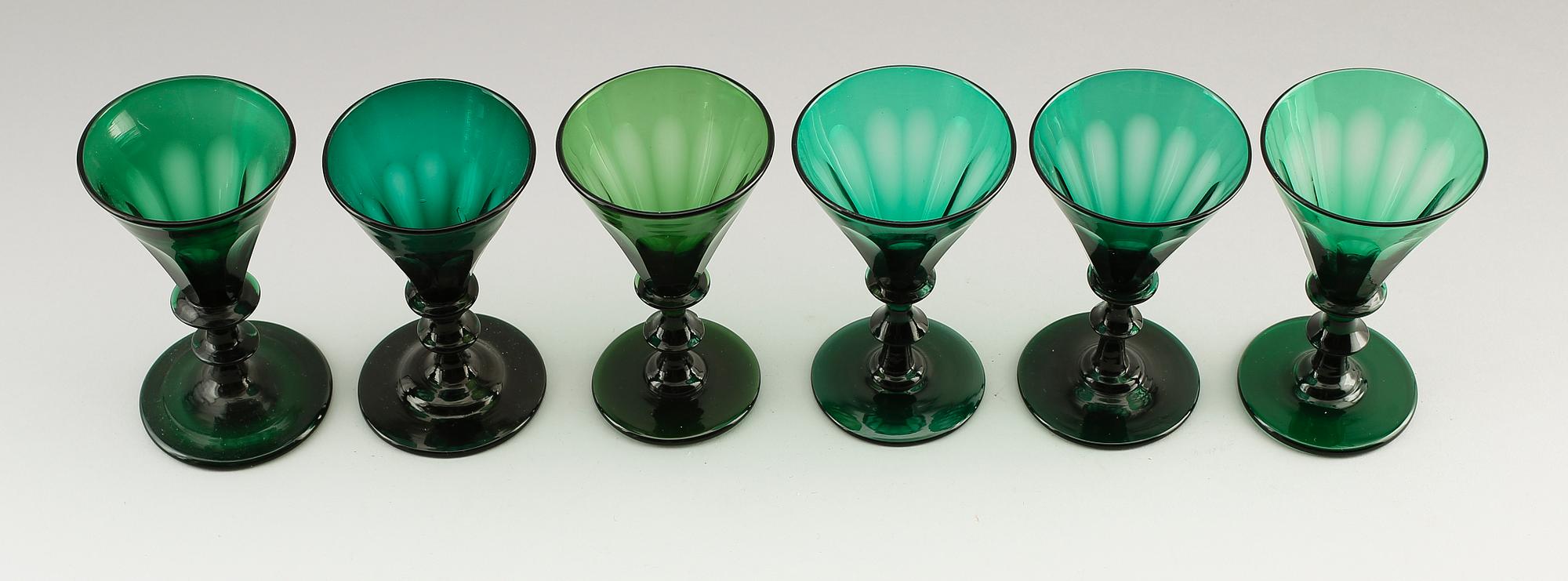 STARKVINSGLAS, 19 st snarlika, omkring år 1900.