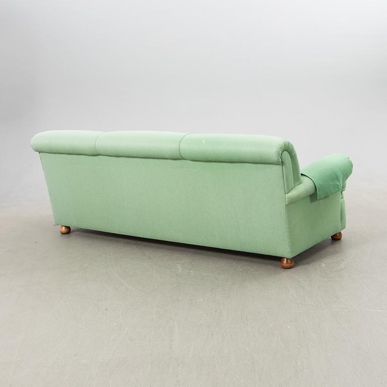 Josef Frank, Sofa model 703 for the company Svenskt Tenn.