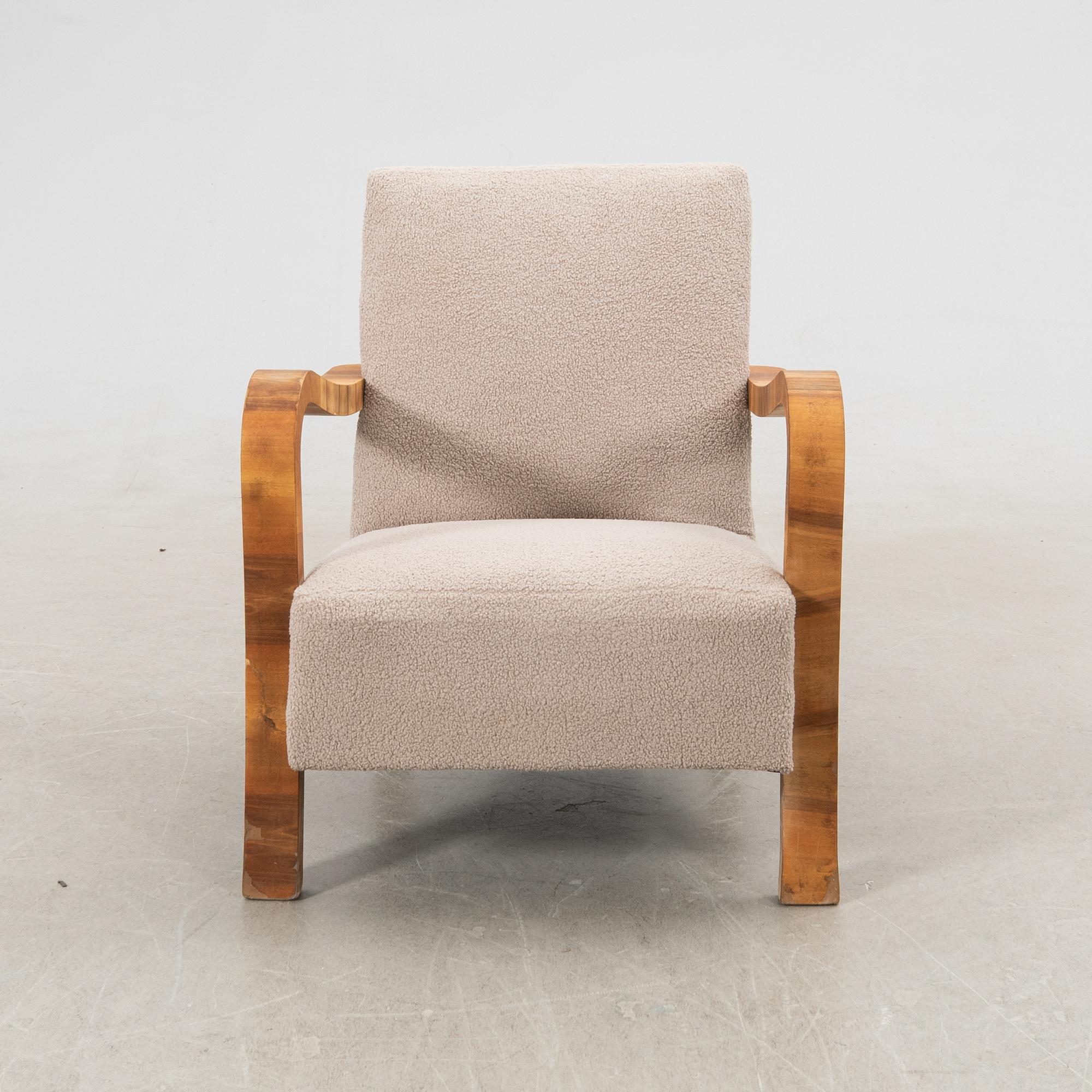 Armchair Art Deco, first half of the 20th century.