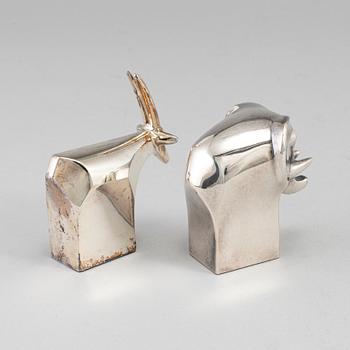 GUNNAR CYRÉN, 
 two silverplated figurines Dansk Design later part of the 20th century.