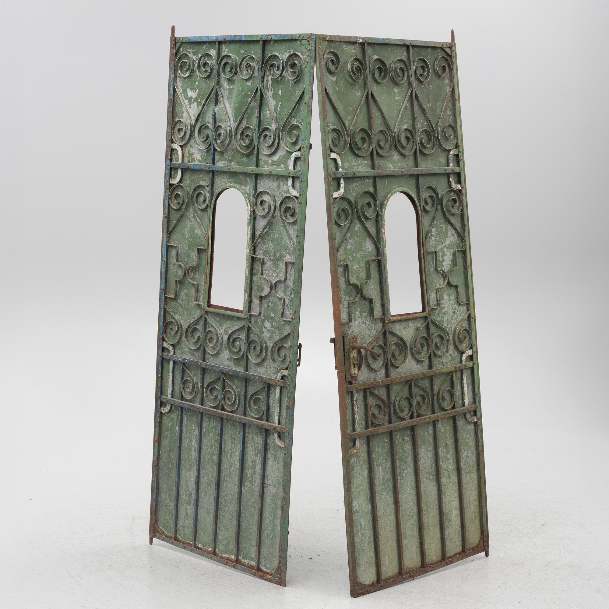 Dörrar, ett par, 1900-tal.