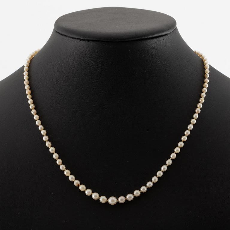 Pearl necklace, graduated pearls, clasp silver with pyrite.