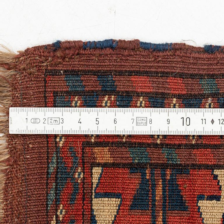 An antique Yomut Okbash, ca 63 x 51,5 cm.