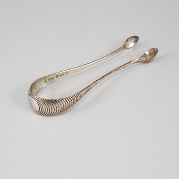 A silver sugar bowl and tongs, Gustaf Möllenborg, Stockholm 1831 and Michael Olof Barkman, Varberg 1824.