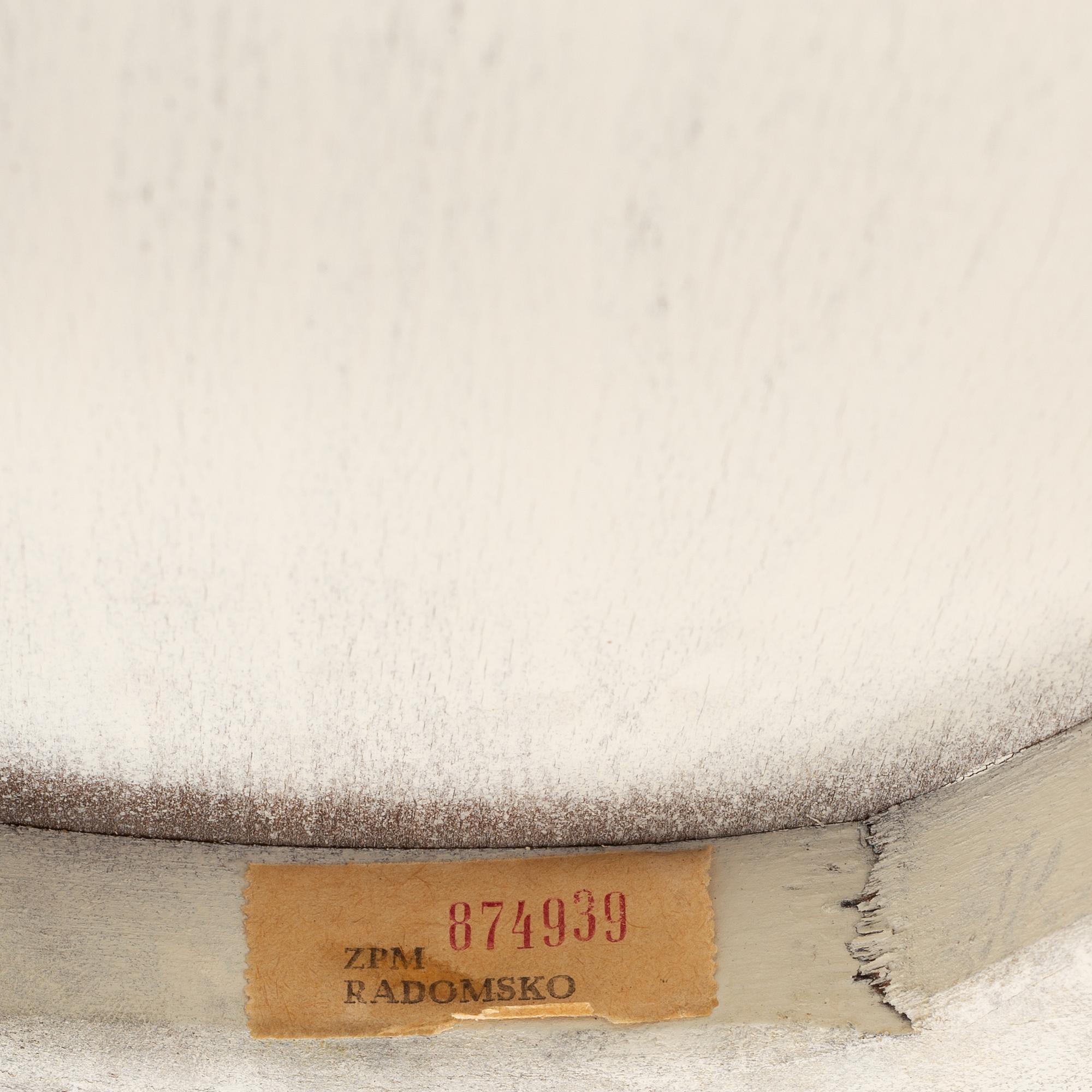 Stolar i böjträ, 6 st med en pall, 1900-talets andra hälft.