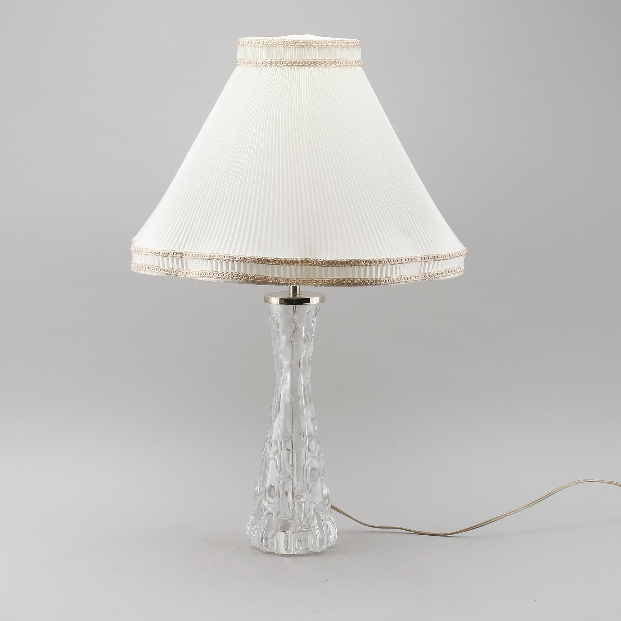 BORDSLAMPA, glas, Carl Fagerlund, Orrefors, 1900-talets andra hälft.