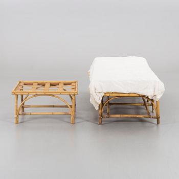 DAGBÄDD OCH PALL, bambu och rotting, 1900-talets mitt.