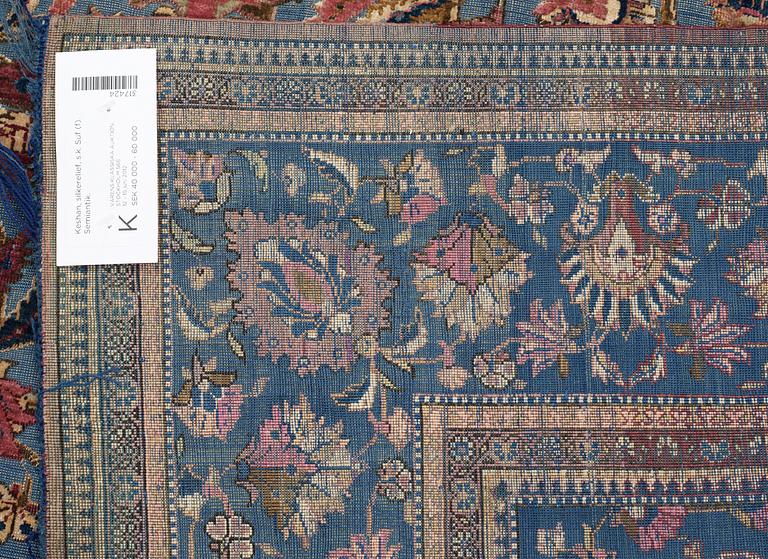SEMI-ANTIQUE SILK KASHAN SOUF (in relief). 195 x 133,5 cm.