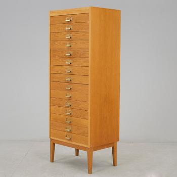 ARKIVSKÅP, ekfanér, 1900-talets mitt.