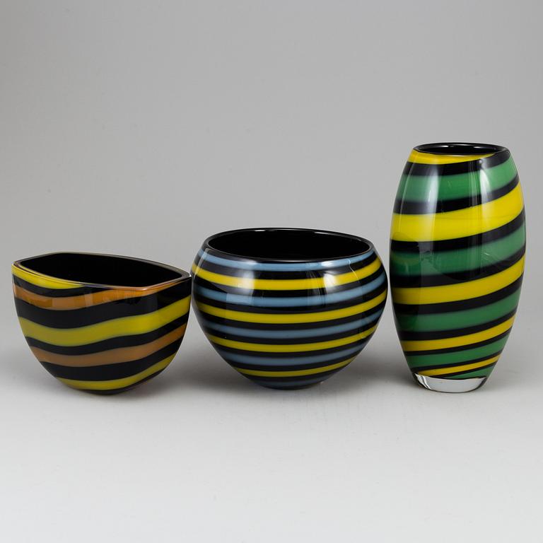 HANNA ZETTERBERG, bowls and a vase, 3 parts, Orrefors.