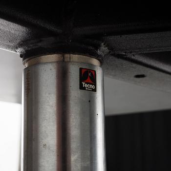 A "Teclino" desk by Osvaldo Borsani for Tecno, Italy.