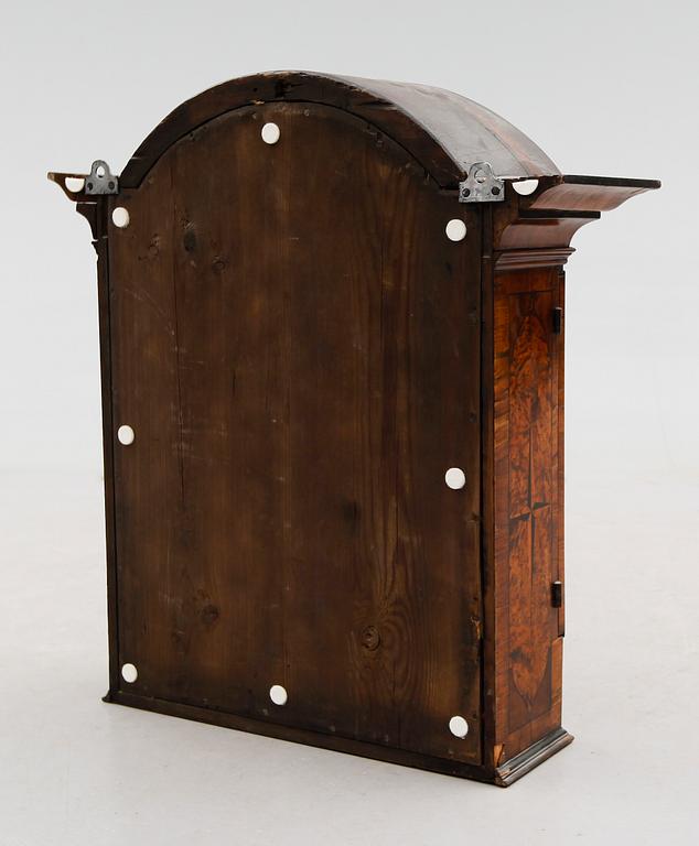 HÄNGSKÅP, 1700-tal.