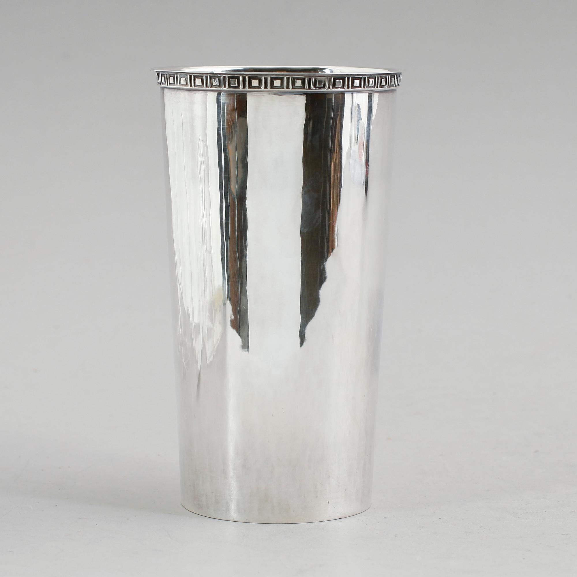 BÄGARE, silver, E Löfman, MGAB, Uppsala 1972. Vikt ca 229 gram.