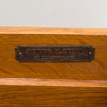 A chest of drawers from the John Widdicomb Furniture, Grand Rapids Michigan, USA, first half of the 20th Century.