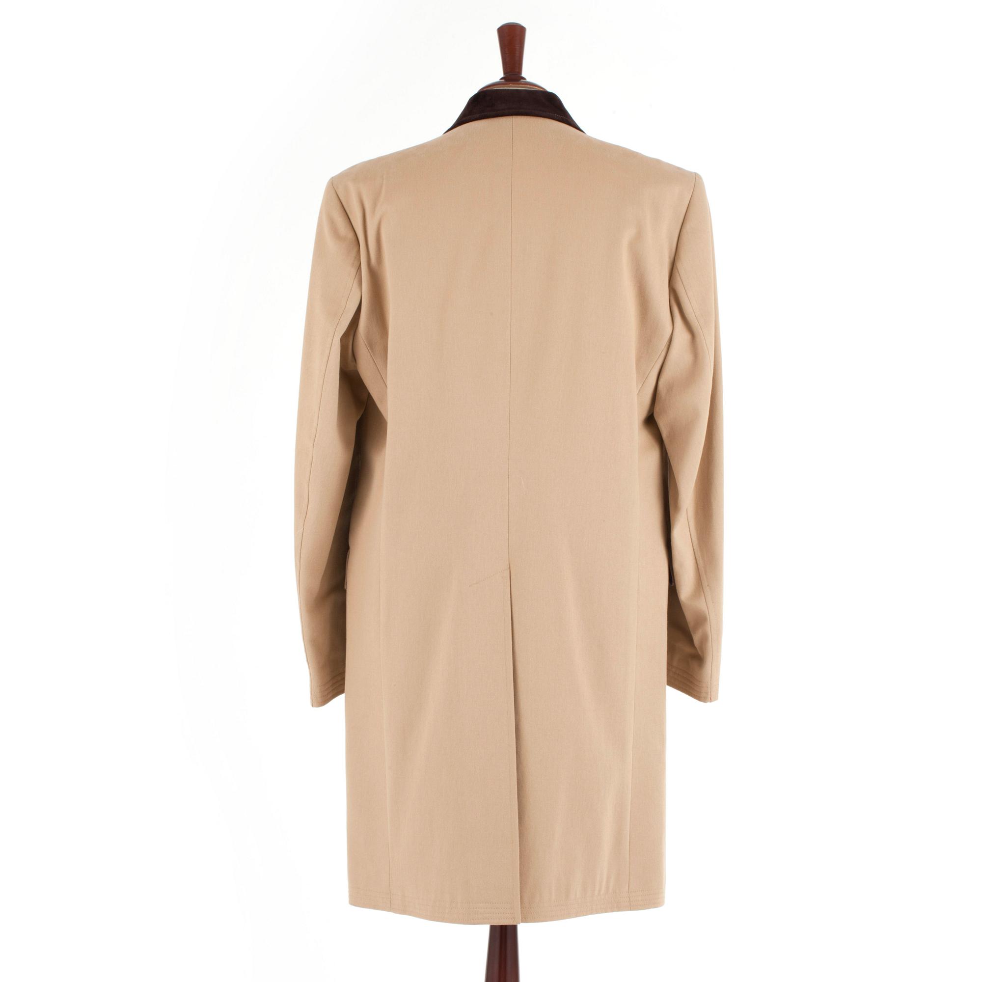 PARK HOUSE, a beige cotton mens coat. Size 54.