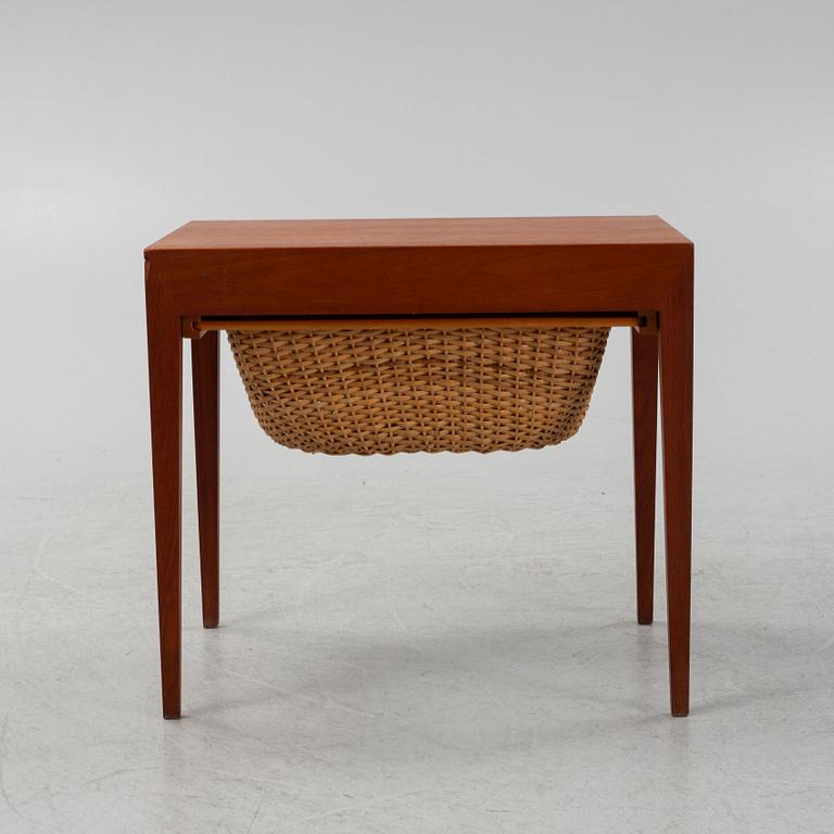 Severin Hansen, sybord Haslev Møbelsnedkeri, Danmark. 1950/60-tal.