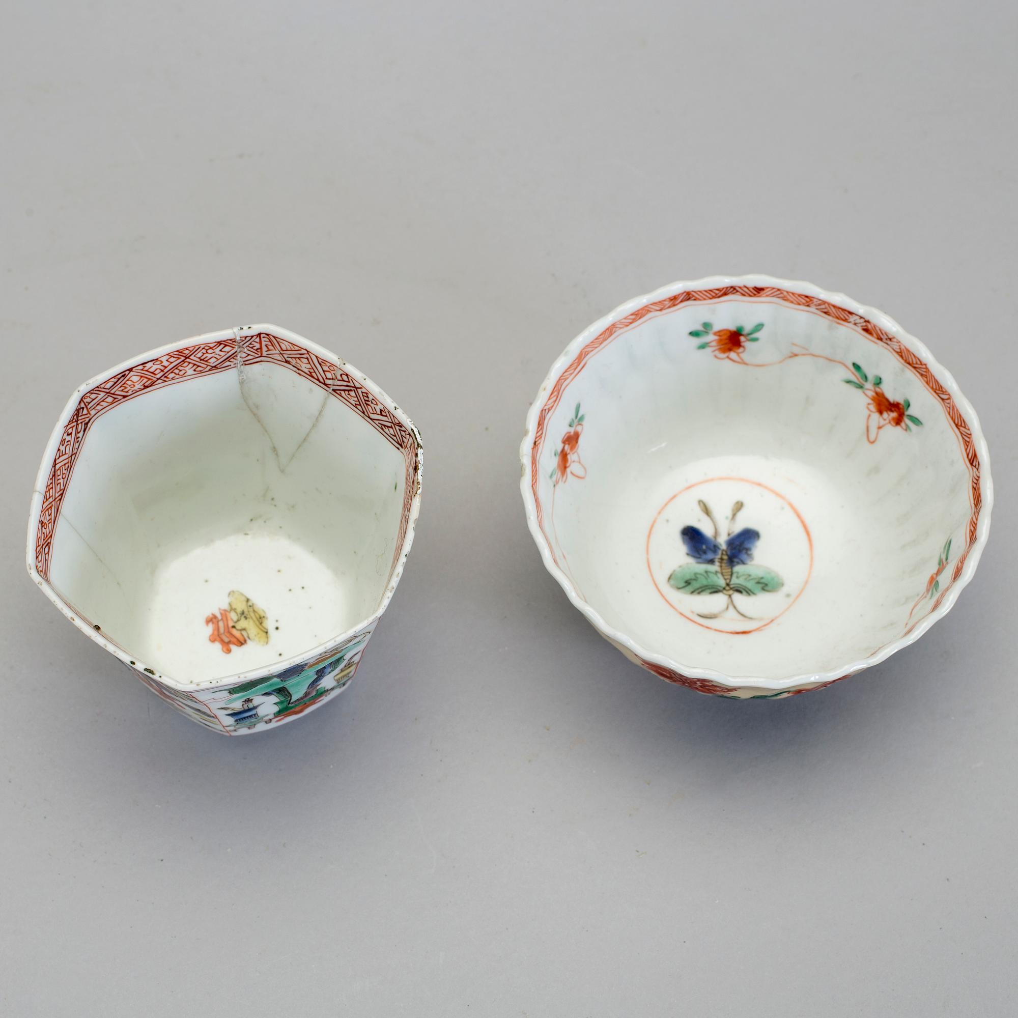 KOPPAR, 2 st, porslin, Kina, 1700-tal.