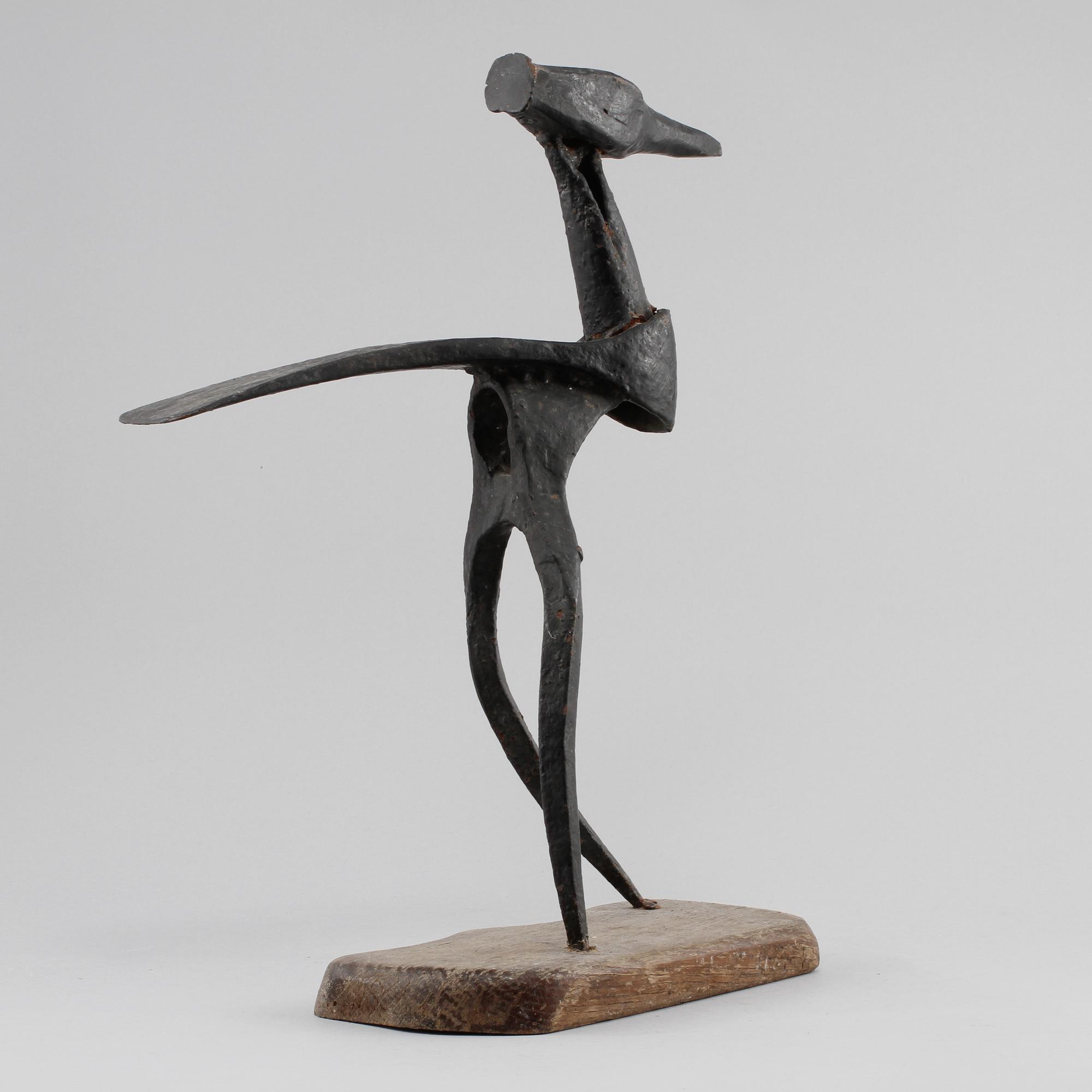 SKULPTUR, patinerad metall, monogramsignerad, 1900-talets andra hälft.