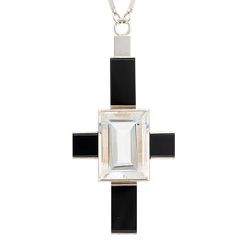 37. Wiwen Nilsson, a sterling silver necklace set with faceted rock crystal and onyx, Lund 1939.