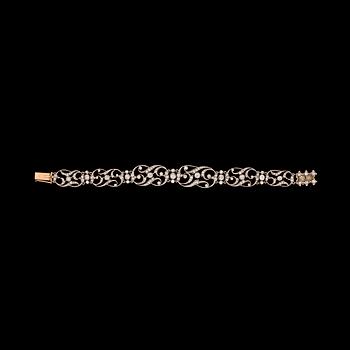 An antique cut diamond tiara/bracelet, late 19th century.