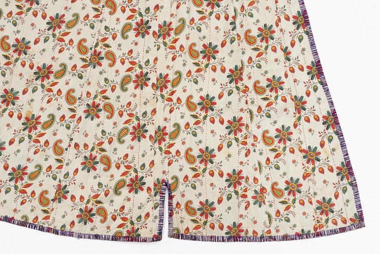 A woman’s Chapan, silk and cotton Ikat, Central Asia, 1880s.