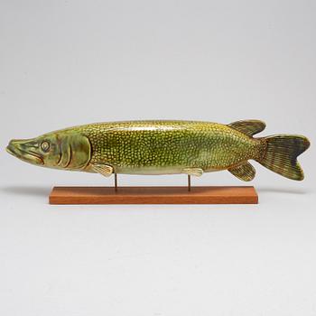 SVEN WEJSFELT, figurin/skulptur, gädda, stengods, Gustavsberg.