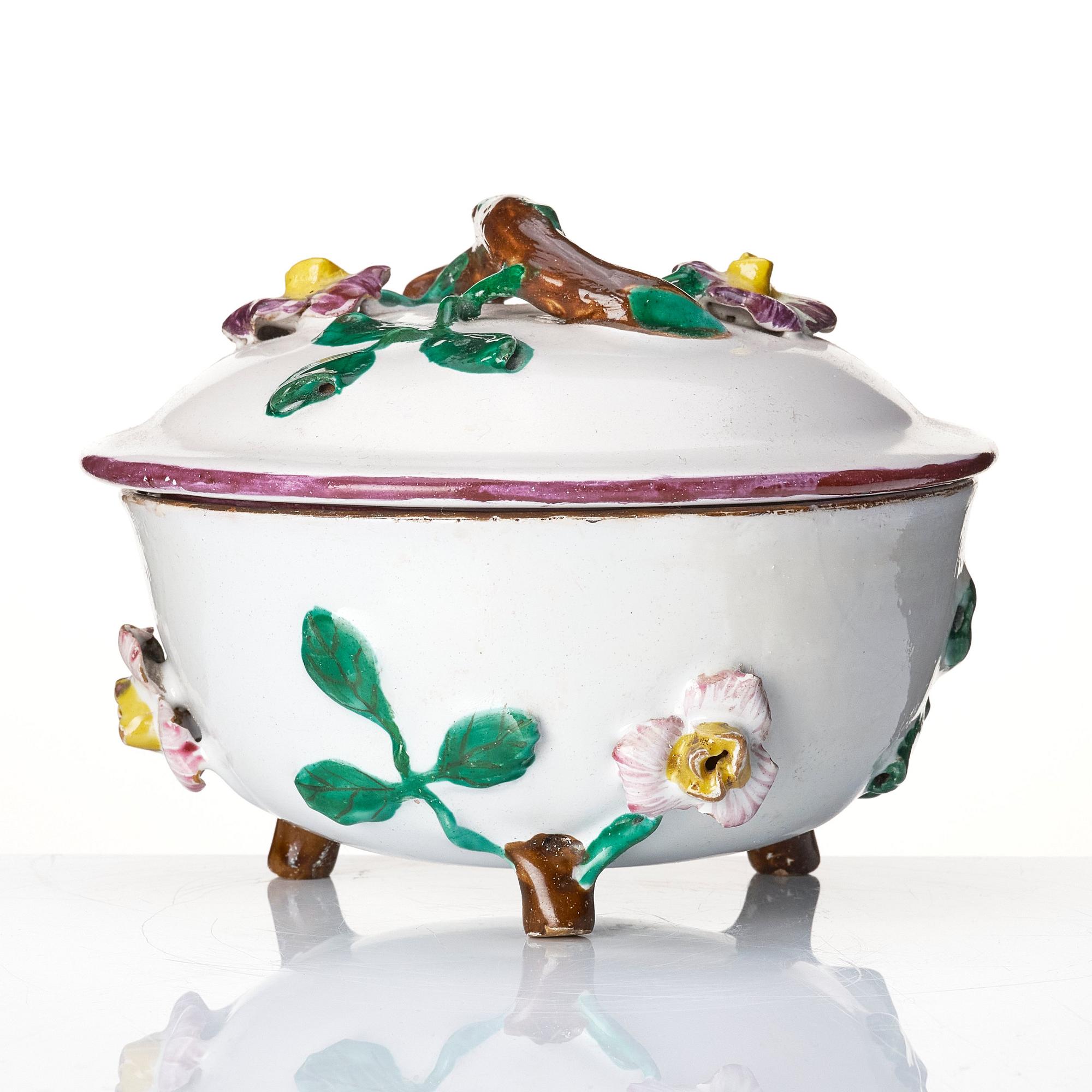 A Swedish Marieberg faience bowl with cover, period of Ehrenreich (1758-66).