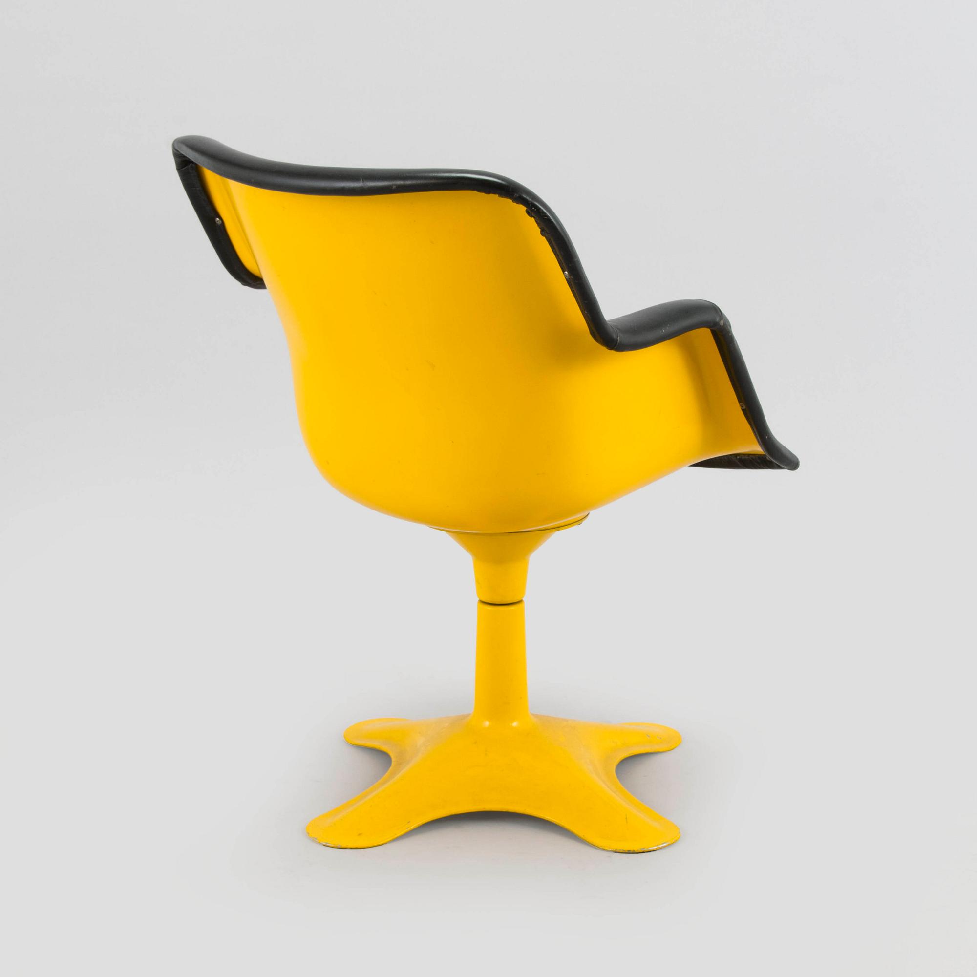 Yrjö Kukkapuro, nojatuoli malli 417, Haimi 1960-luvun loppu.