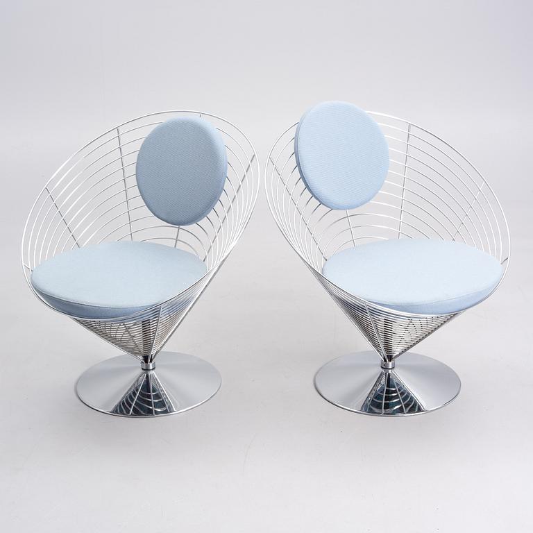 VERNER PANTON, FYRA "WIRE CONE CHAIR" STOLAR. Etikettmärkta Fritz Hansen, Danmark 1990. Formgivna 1958.