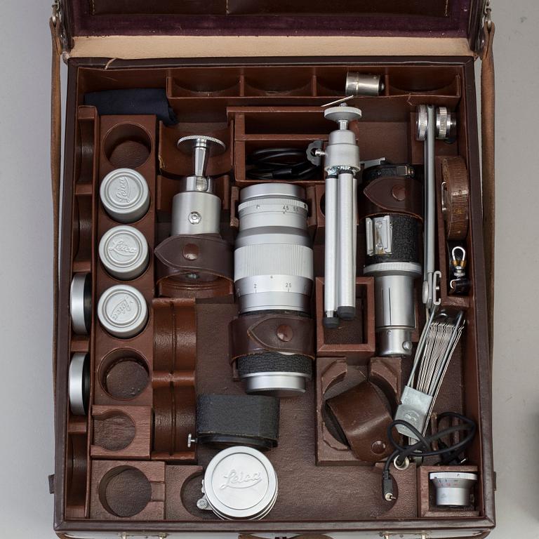 A Leica Leica IIIf no 527327 from 1951. With Elmar f=5 cm 1:3,5, Summarit f=5 cm 1:1,5 and more.