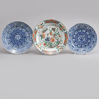 TALLRIKAR, 3st, porslin, Kina, Kangxi, 1700-tal.