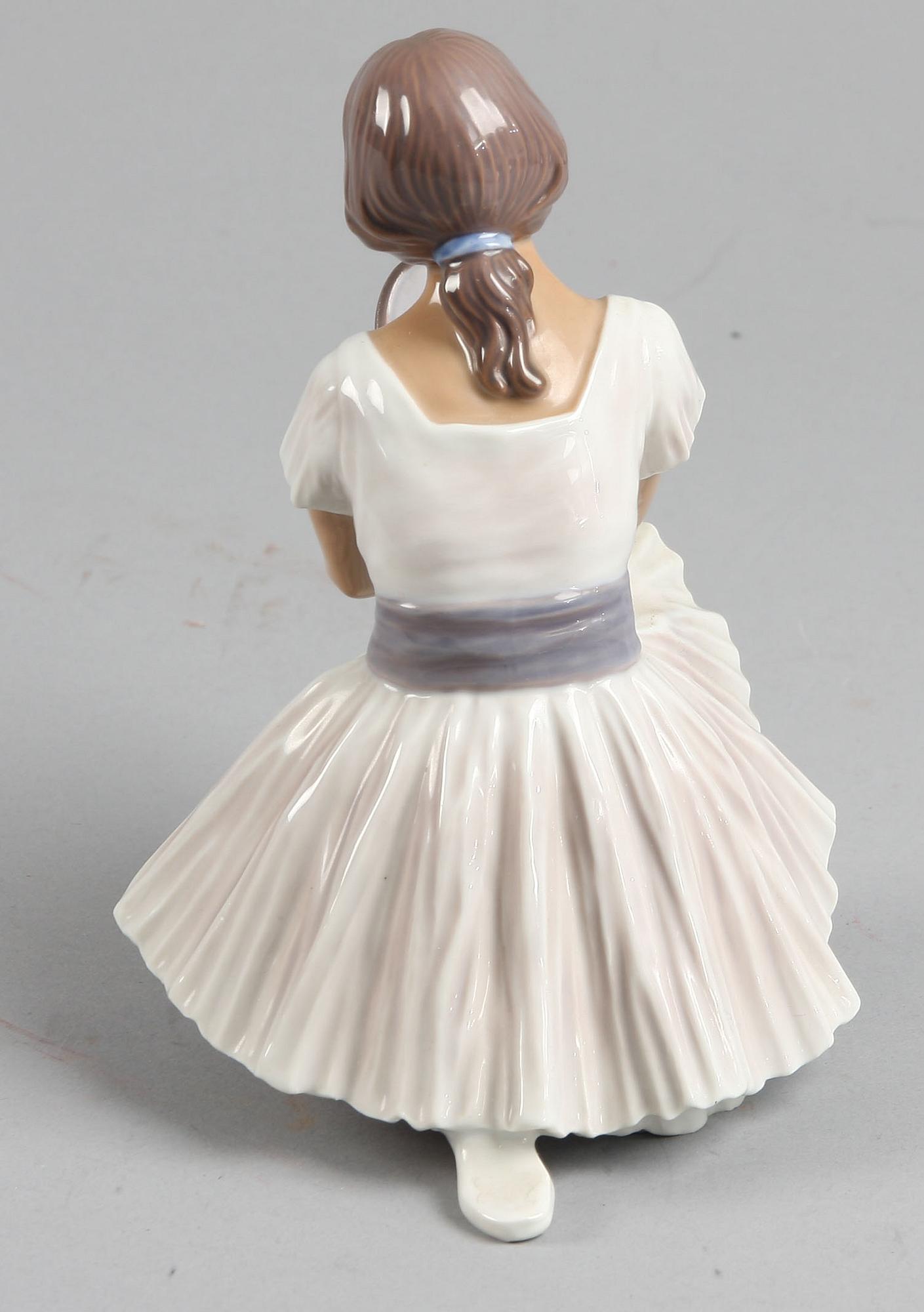 FIGURIN, porslin, Dahl Jensen, Köpenhamn, Danmark.
