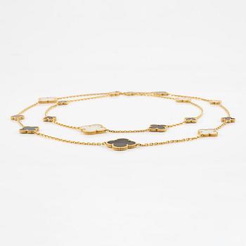 A Van Cleef & Arpels "Alhambra" necklace 18K gold with mother-of-pearl and onyx.