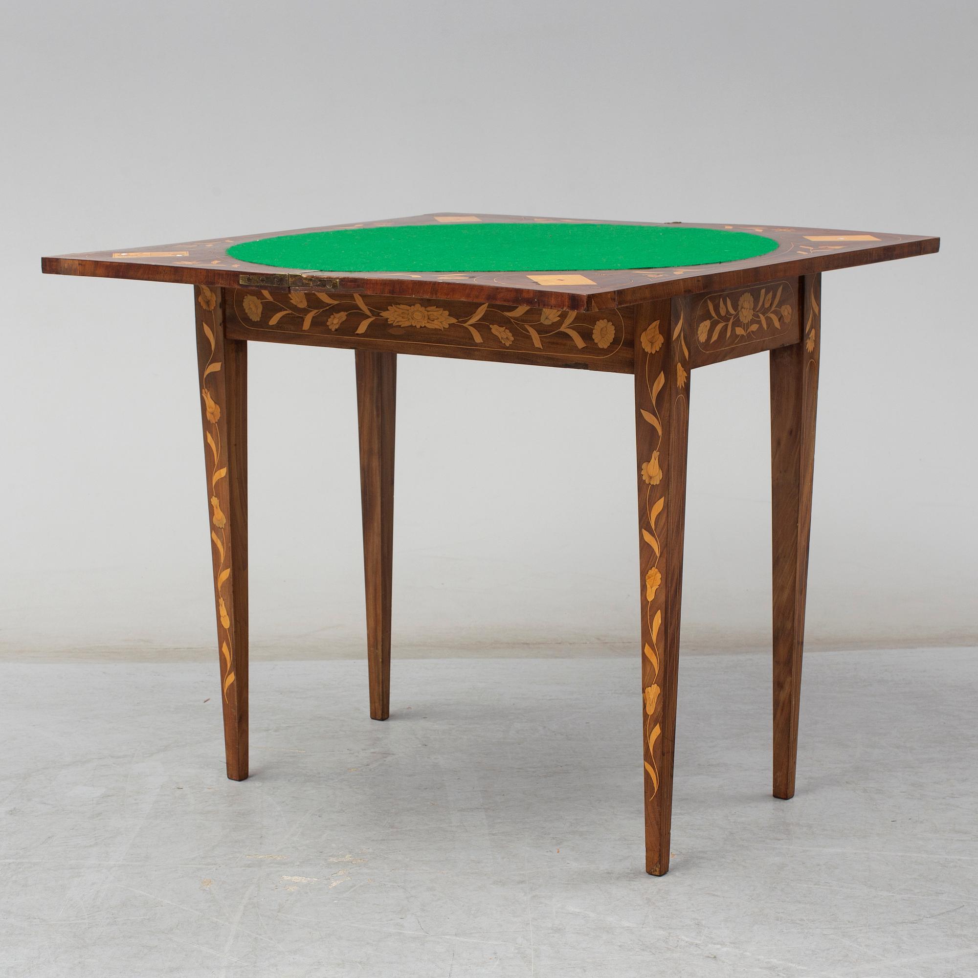 An English or Dutch games table from the 19th century.