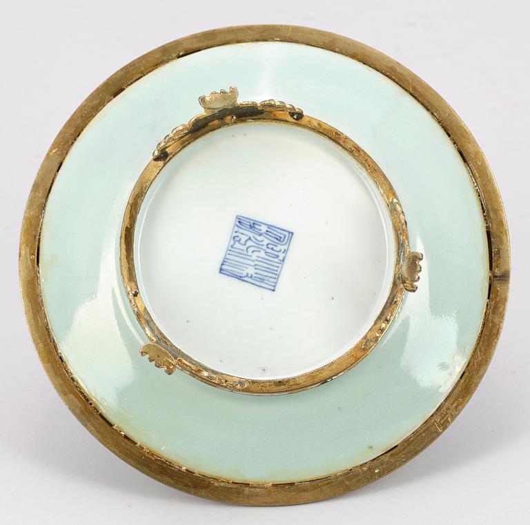 KONFEKTFAT, porslin och  mässing, empirestil, 1800-talets senare hälft.