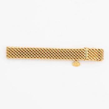 18K gold bracelet.