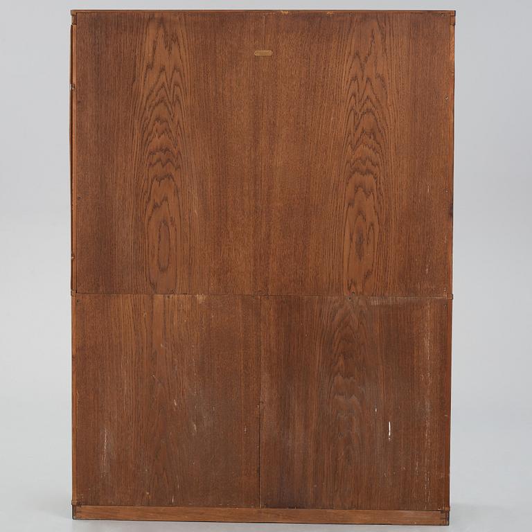 Carl Bergsten, bokhylla, Nordiska Kompaniet, 1923. Utställd på Göteborgsutställningen 1923.