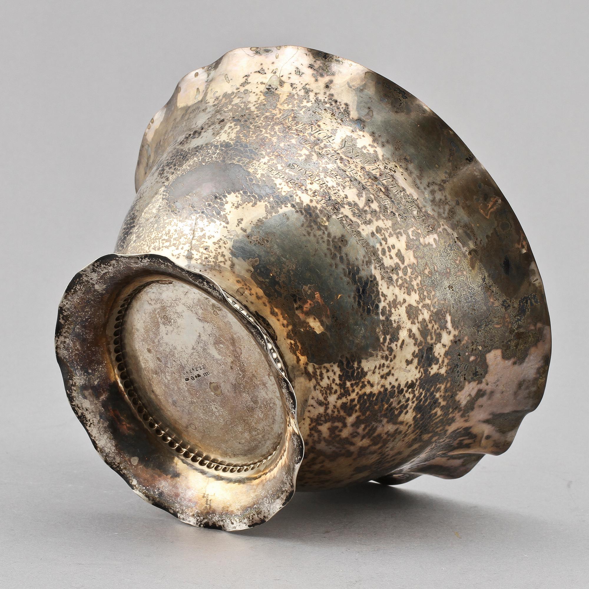 SKÅL, silver, Carl Gustaf Hallberg, Stockholm, 1927, vikt 405 g.