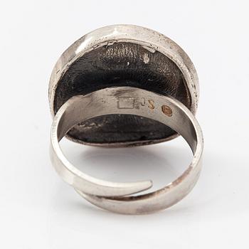 Jorma Laine, Ring "Chic", siver. Turun Hopea. Åbo.