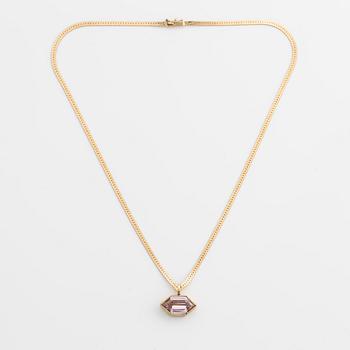 Necklace, 18K gold with pendant set with a rose-tinted stone.