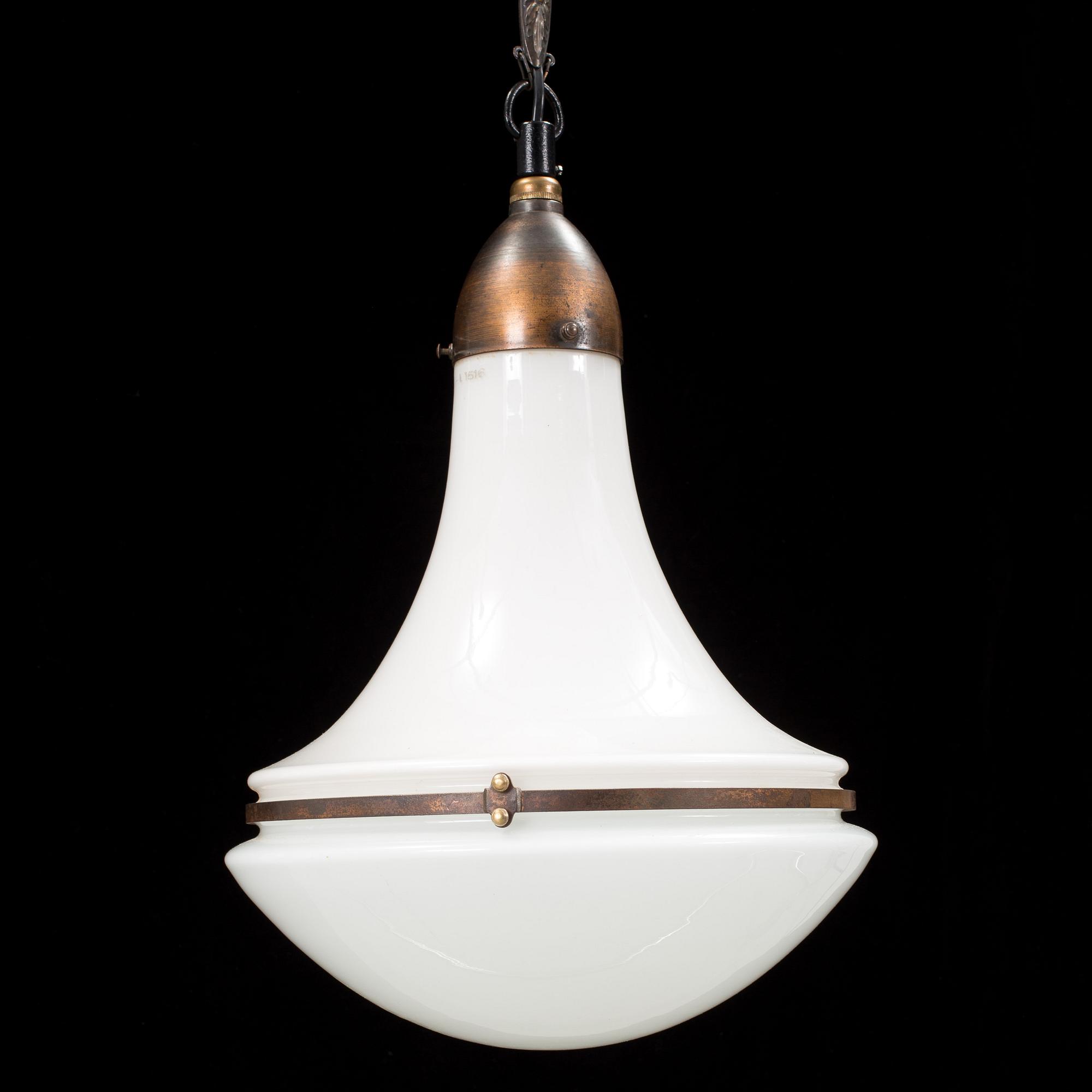 PETER BEHRENS, taklampa, 1900-talets första hälft.