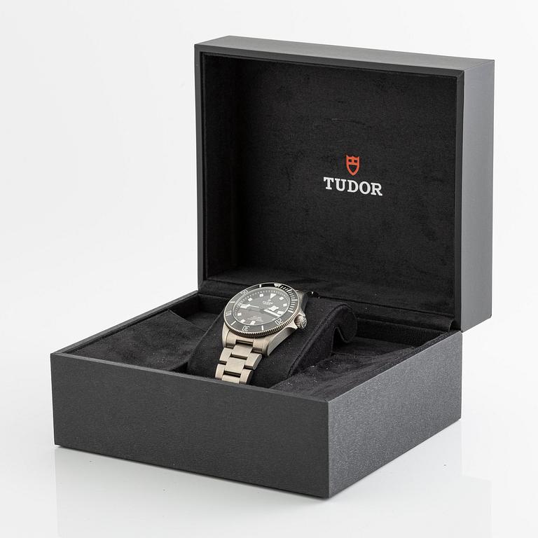 Tudor, Pelagos 39, ca 2023.