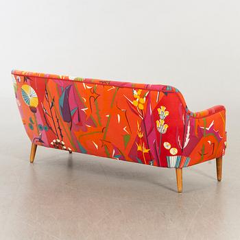 A mid 20th century couch.
