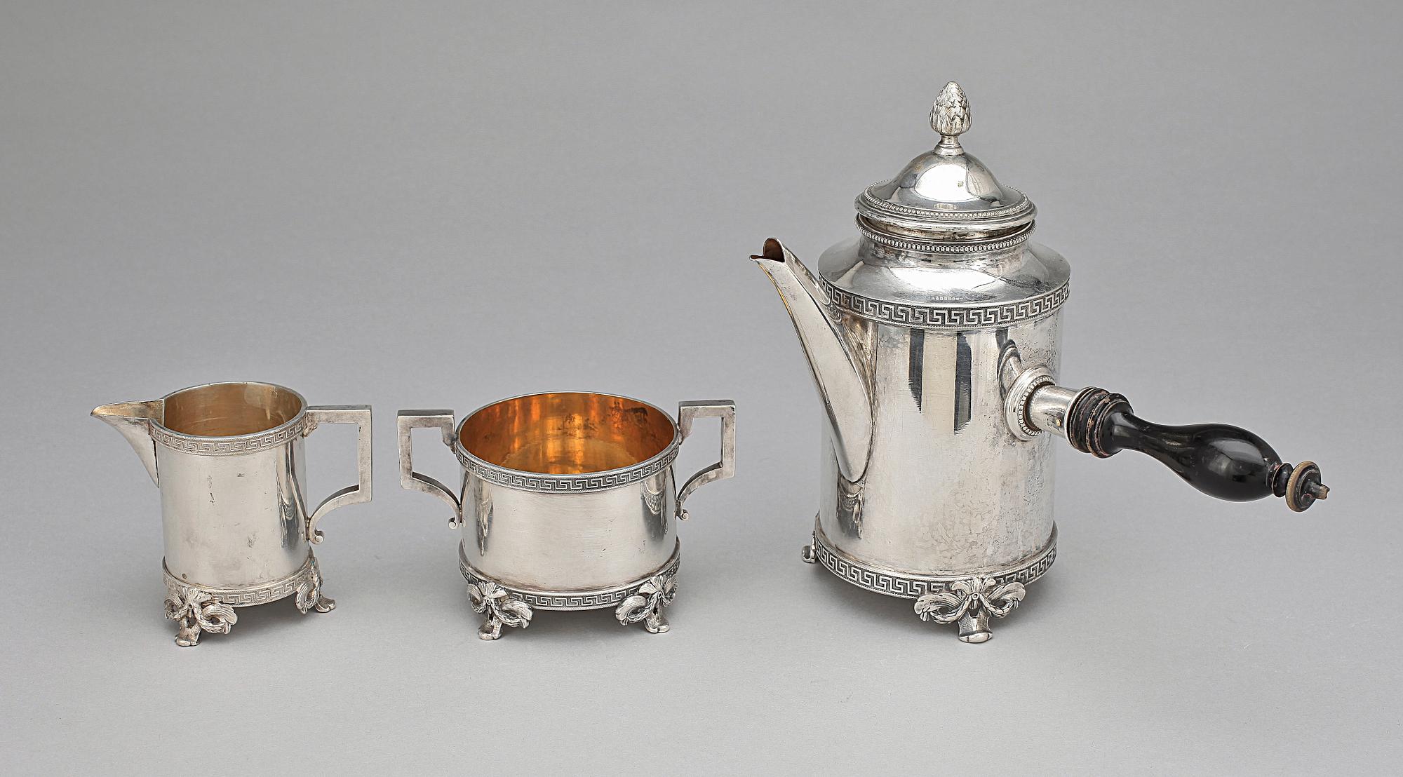 KAFFESERVIS, 3 delar, nysilver, sengustaviansk stil, C.G. Hallberg. 1900-talets första kvartal.