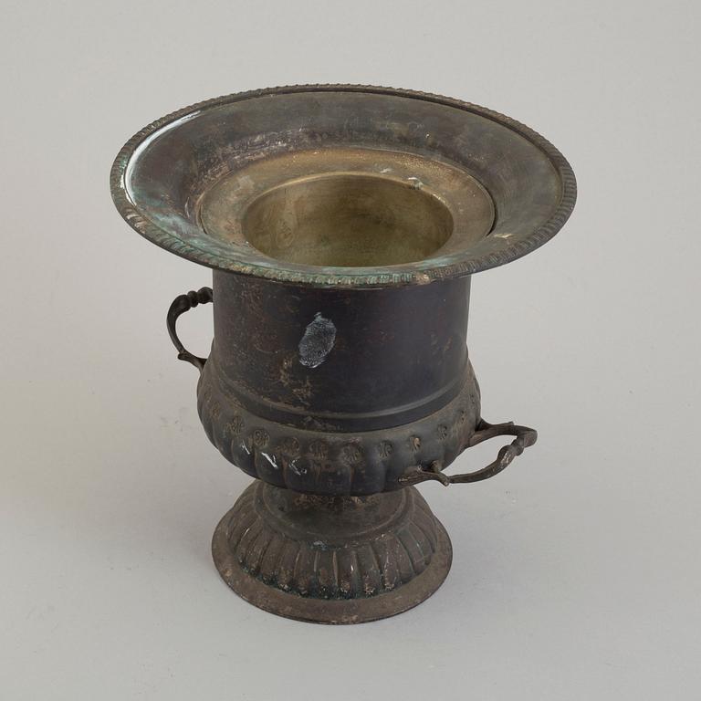 A mid 20th century metal champagne cooler.