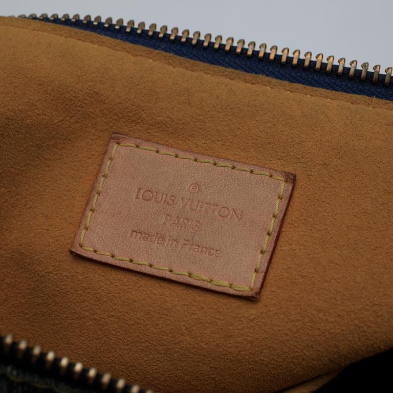 LOUIS VUITTON, a Monogram Denim "Baggy PM M95049" shoulder bag.