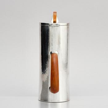 Sigurd Persson, a sterling silver coffee pot, executed by Wolfgang Gessl, Stockholm, Sweden 1975.